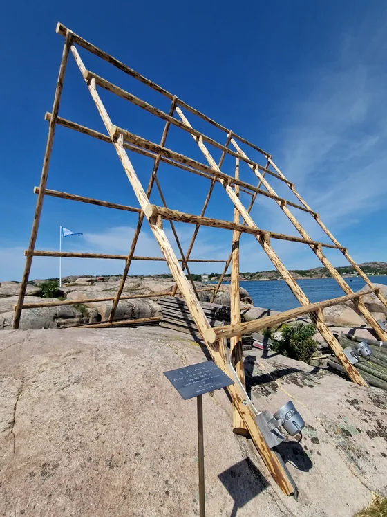 The new seine trestle on Fiskholmen, raised in 2025